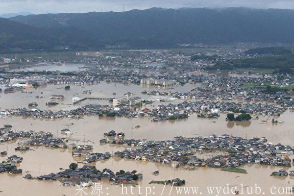 日本罕见暴雨76死 千人被困 住宅区变水湖第1张-无忧岛网